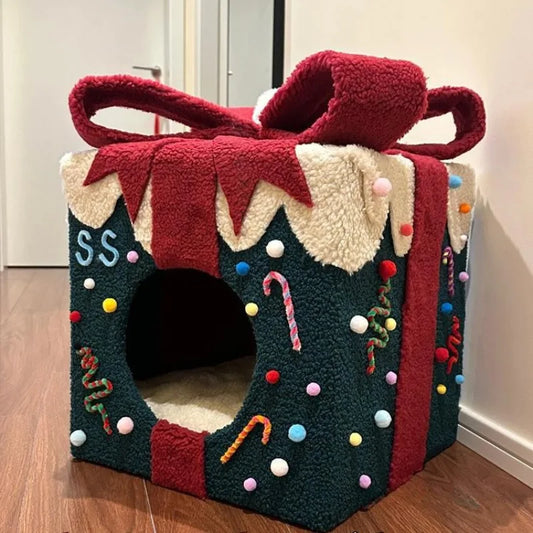 Cat's Christmas Design Nest, Warm Large Space